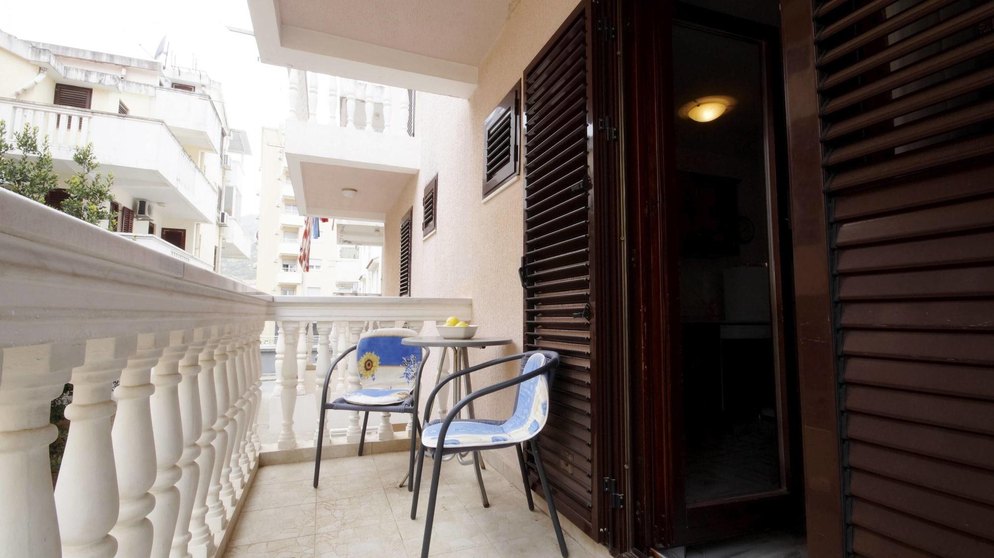 בודווה Apartment Glomazic מראה חיצוני תמונה