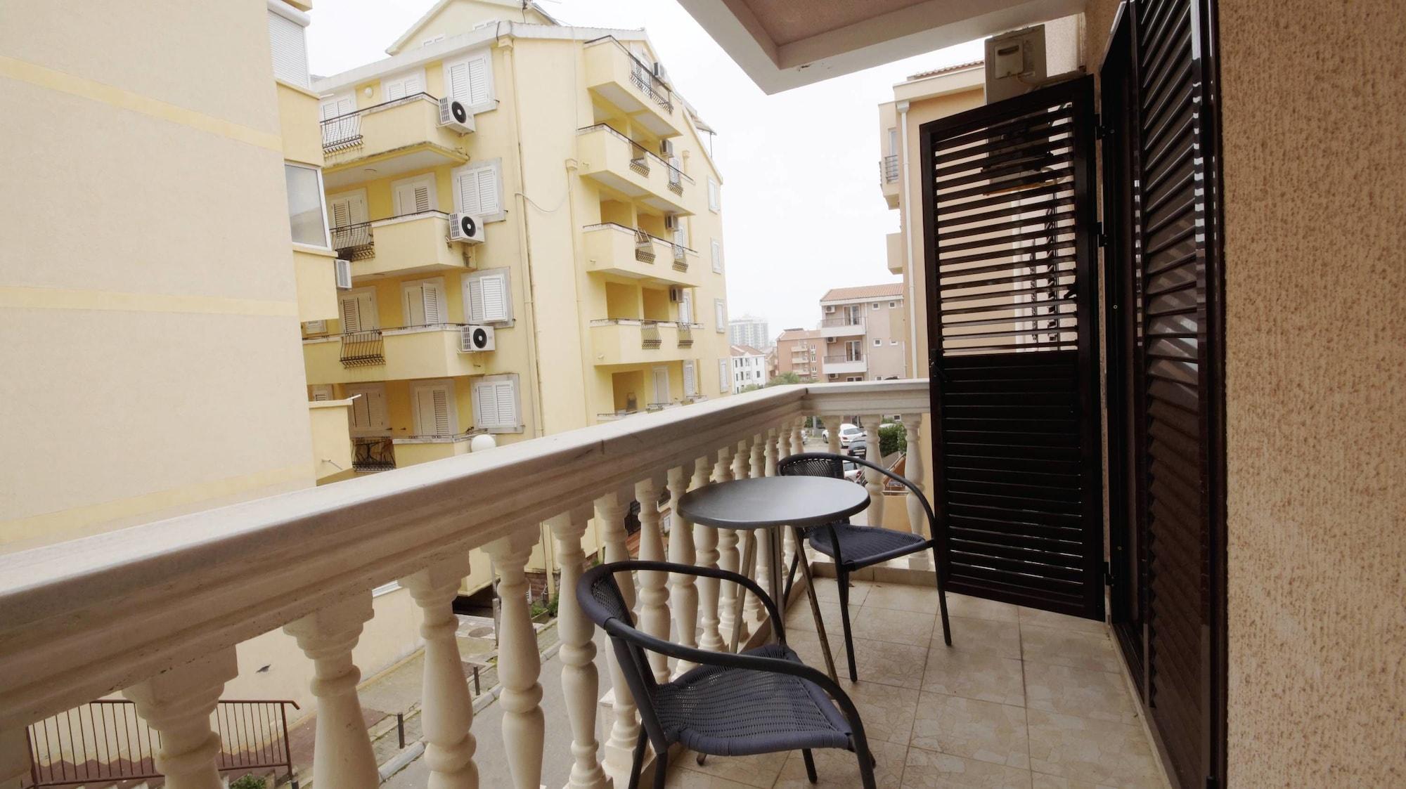 בודווה Apartment Glomazic מראה חיצוני תמונה