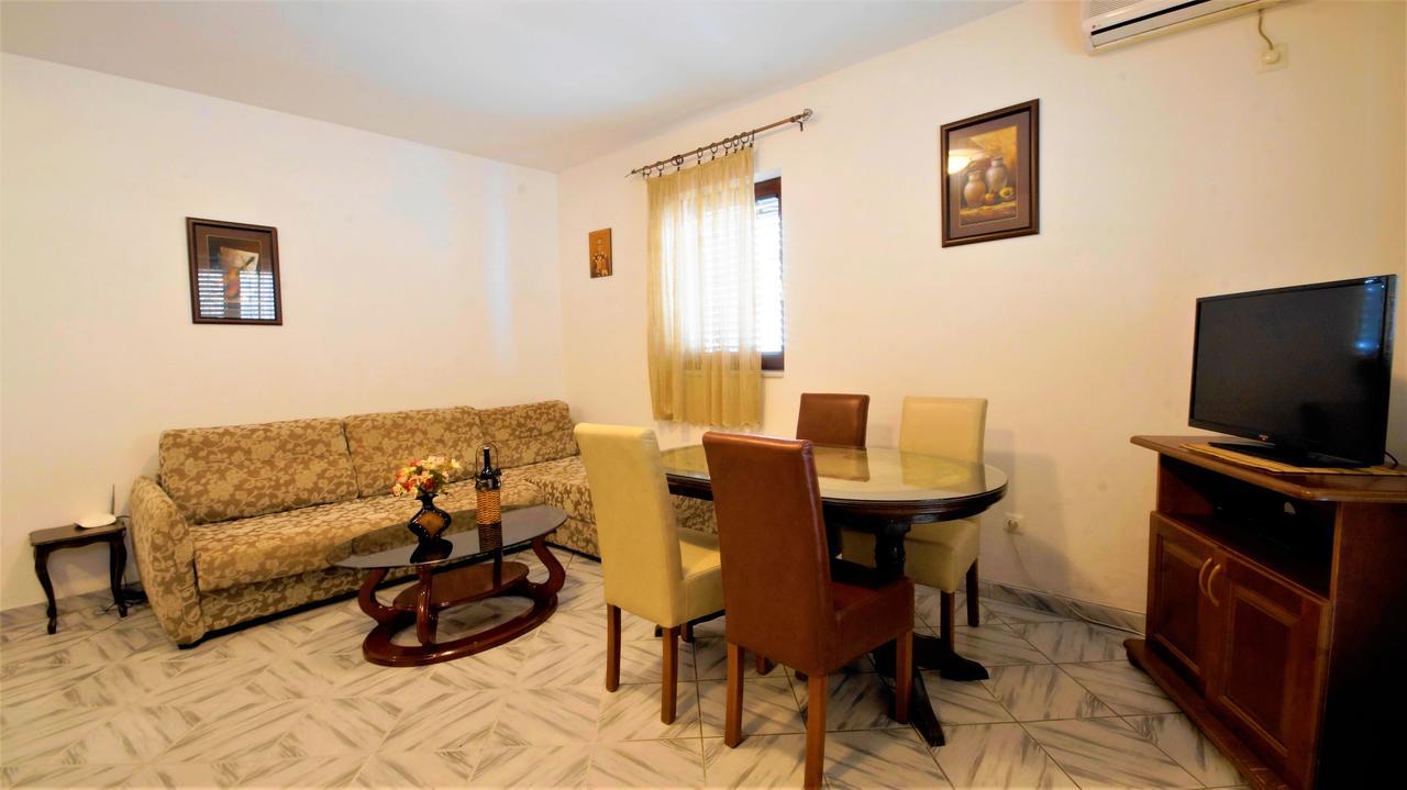 בודווה Apartment Glomazic מראה חיצוני תמונה